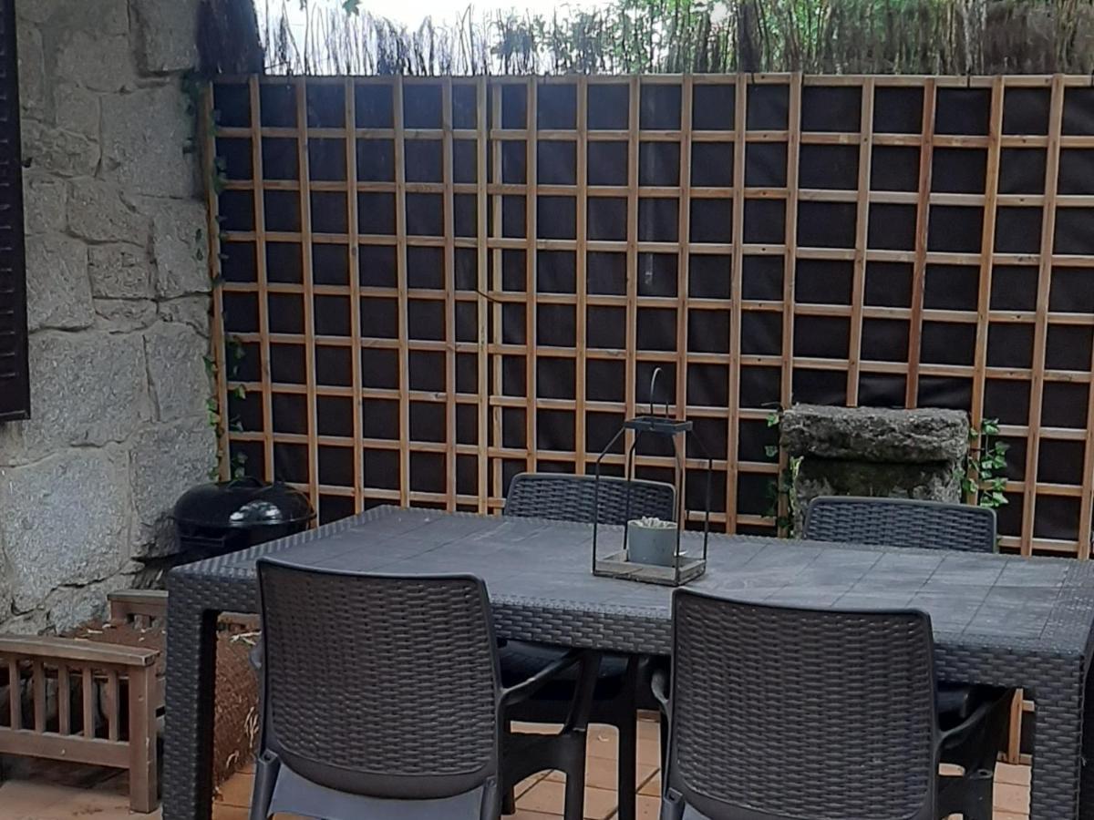 La Casita De Piedra Villa เซร์เซดียา ภายนอก รูปภาพ